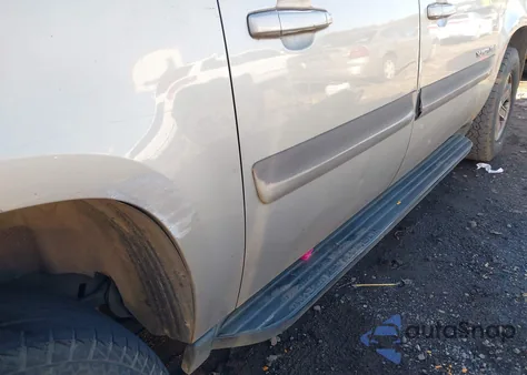 2007 GMC Yukon Xl 1500 Slt z USA, uszkodzony, nr VIN 1GKFC16057J341787